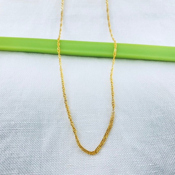 18K Yellow Gold Plated Stainless Steel Twisted Water Wave Chain Necklace - Picture 8 of 11